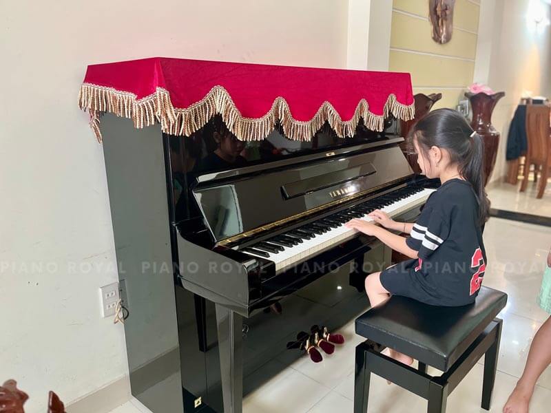 showroom-piano-royal-hcm