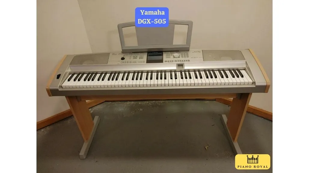 Đàn piano điện Yamaha DGX-505 dan-piano-dien-roland-dgx-505-2