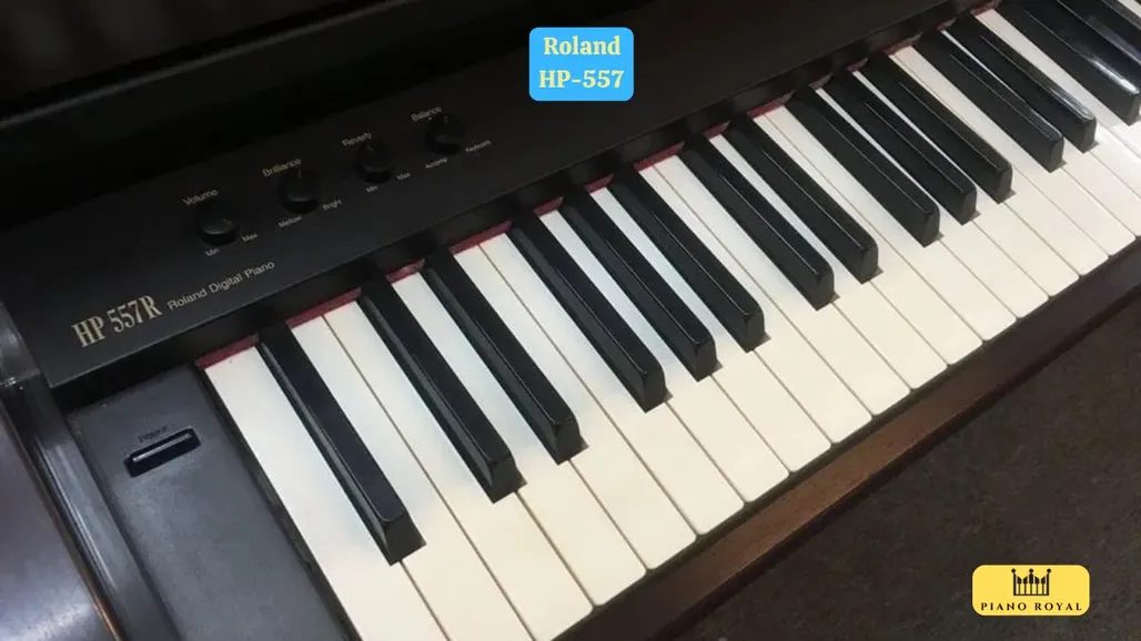 Đàn piano điện Roland HP-557 dan-piano-dien-roland-hp-557-2